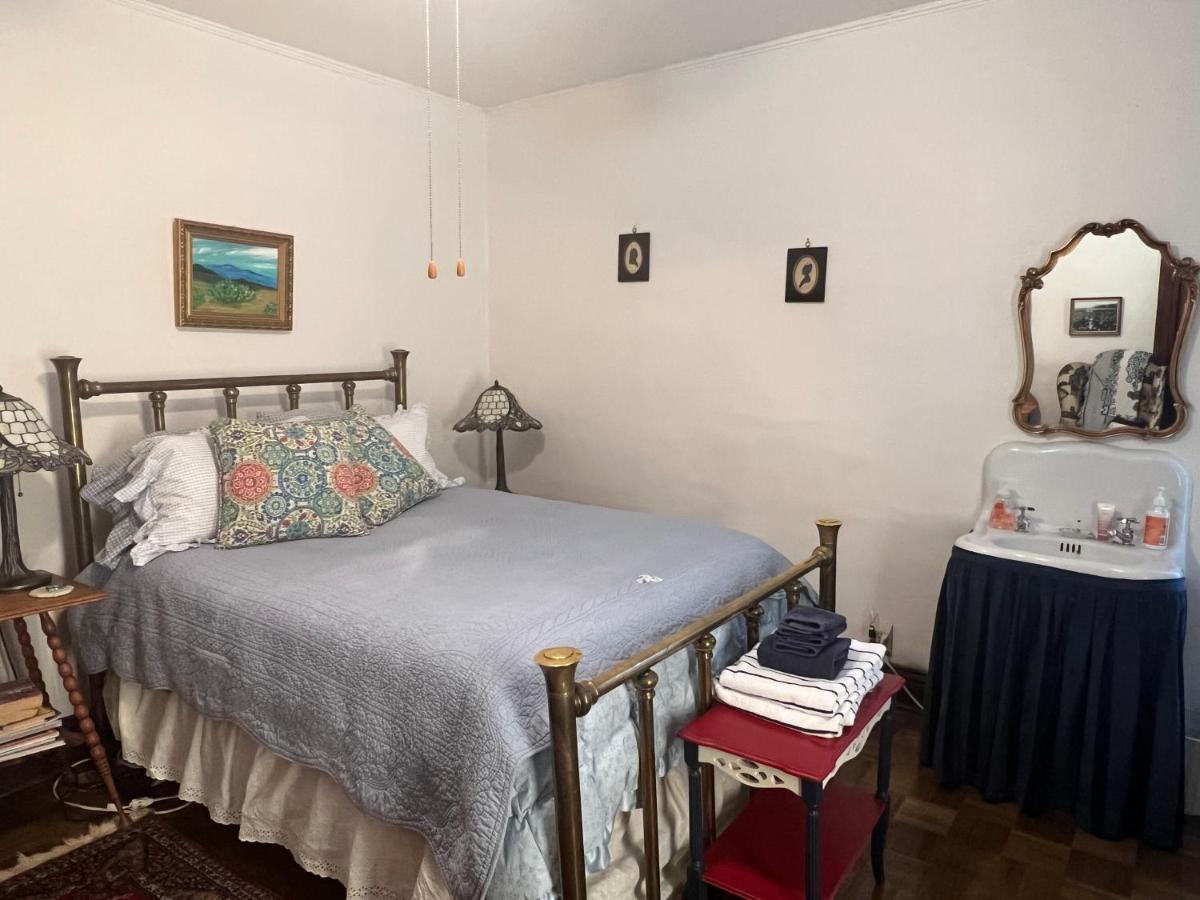 Bed And Breakfast Hearts Desire Raton Kültér fotó